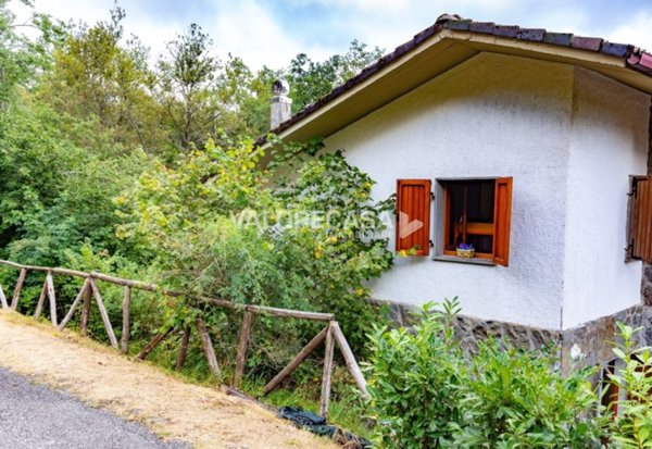 casa indipendente in vendita a Zeri in zona Coloretta