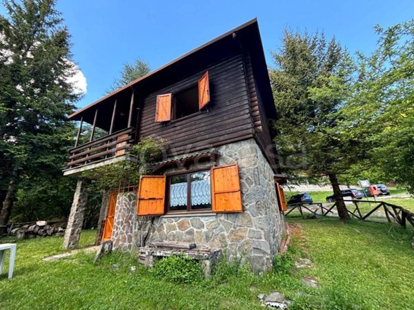 casa indipendente in vendita a Zeri