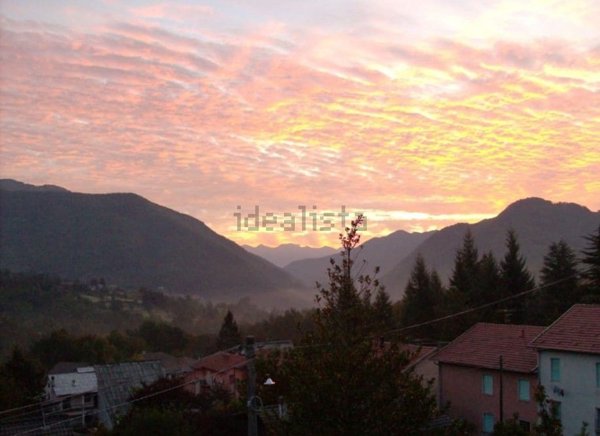appartamento in vendita a Zeri in zona Coloretta