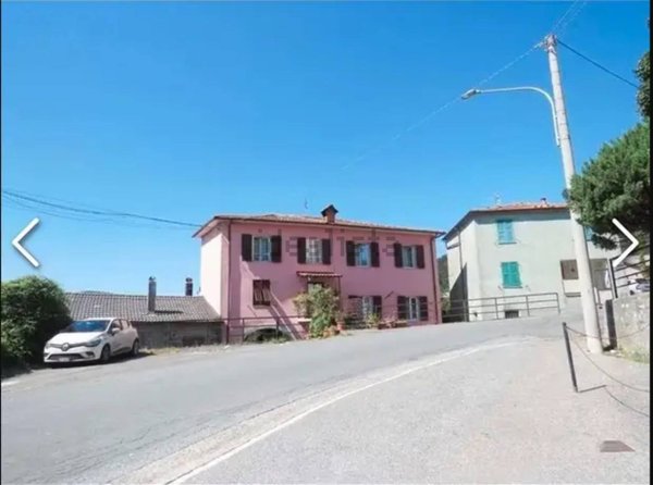 casa indipendente in vendita a Zeri in zona Coloretta