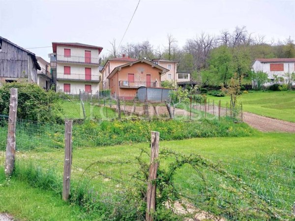 casa indipendente in vendita a Zeri in zona Coloretta