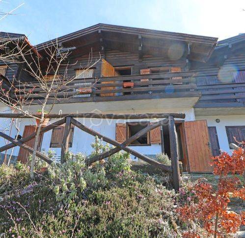 casa indipendente in vendita a Zeri in zona Coloretta