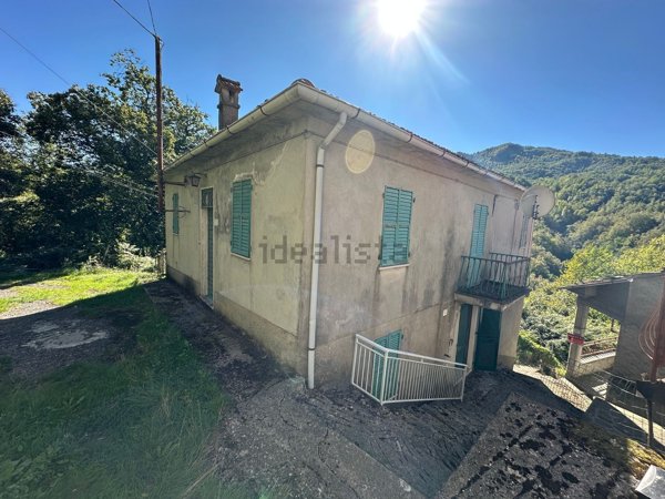 casa indipendente in vendita a Zeri