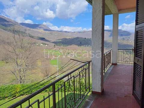 casa indipendente in vendita a Zeri in zona Bergugliara