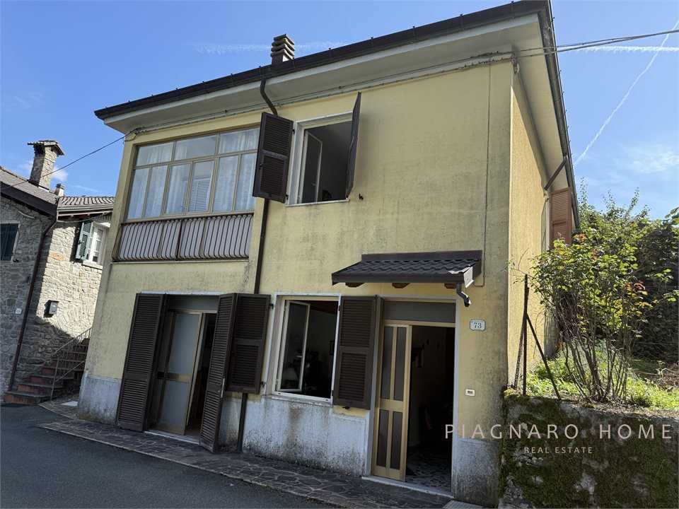 casa indipendente in vendita a Zeri in zona Coloretta