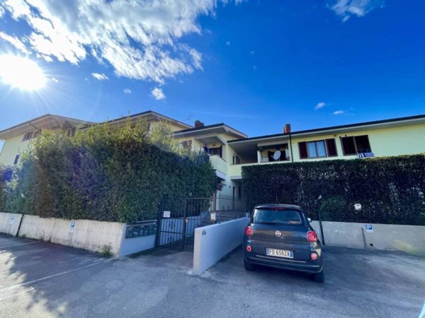 appartamento in vendita ad Altopascio in zona Badia Pozzeveri