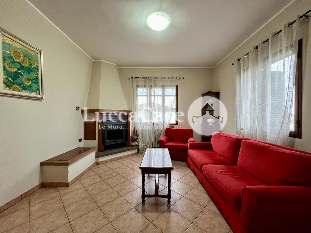 casa indipendente in vendita ad Altopascio