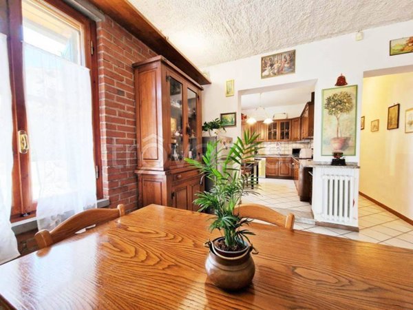 casa indipendente in vendita ad Altopascio in zona Badia Pozzeveri