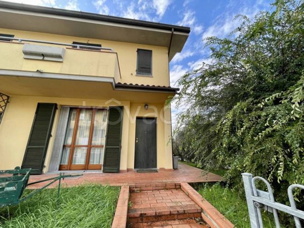 casa indipendente in vendita ad Altopascio