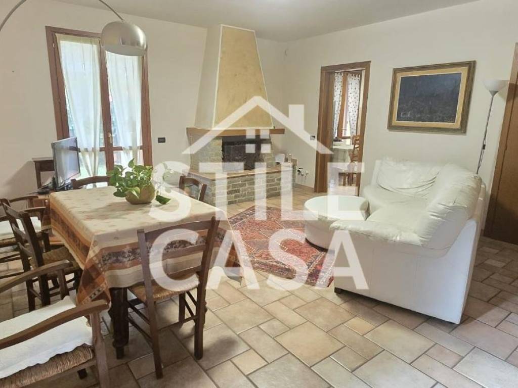 casa indipendente in vendita ad Altopascio in zona Spianate