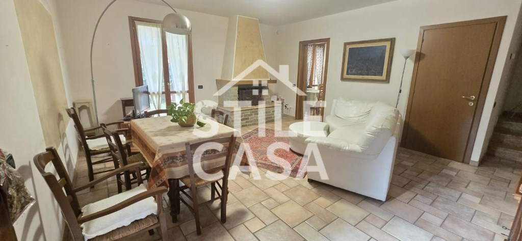 casa indipendente in vendita ad Altopascio in zona Spianate