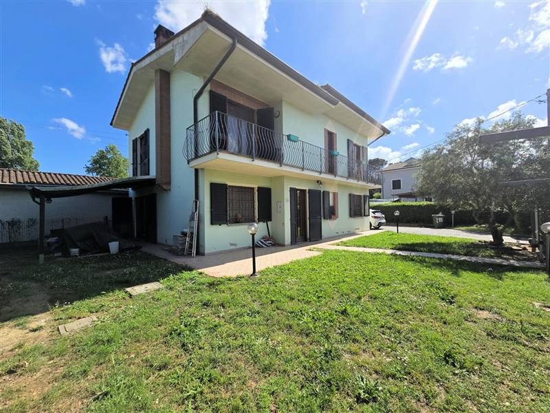 casa indipendente in vendita ad Altopascio in zona Spianate