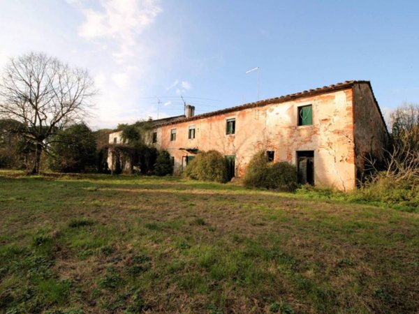 casa indipendente in vendita ad Altopascio in zona Spianate