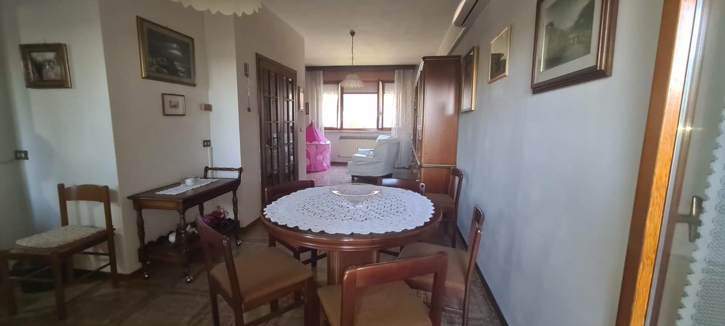 casa indipendente in vendita ad Altopascio