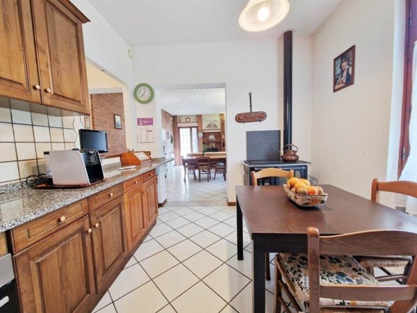 casa indipendente in vendita ad Altopascio in zona Badia Pozzeveri