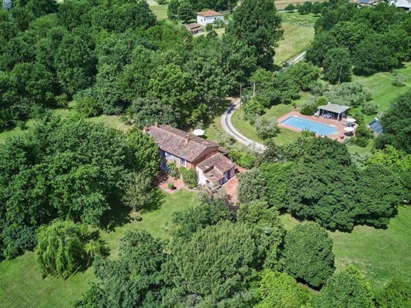 casa indipendente in vendita ad Altopascio in zona Spianate