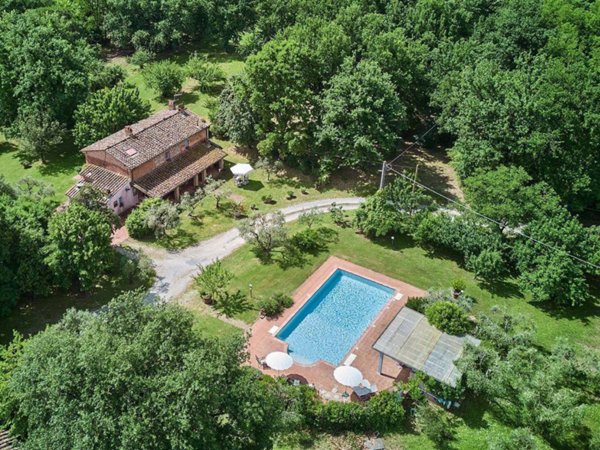 casa indipendente in vendita ad Altopascio