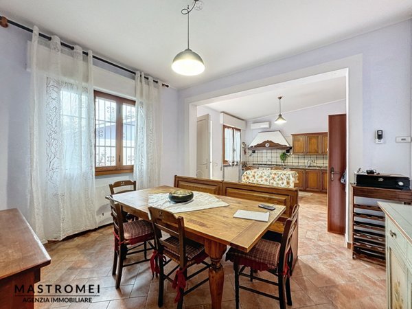 casa indipendente in vendita ad Altopascio in zona Marginone