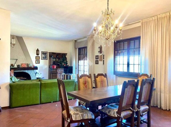 casa indipendente in vendita ad Altopascio in zona Spianate