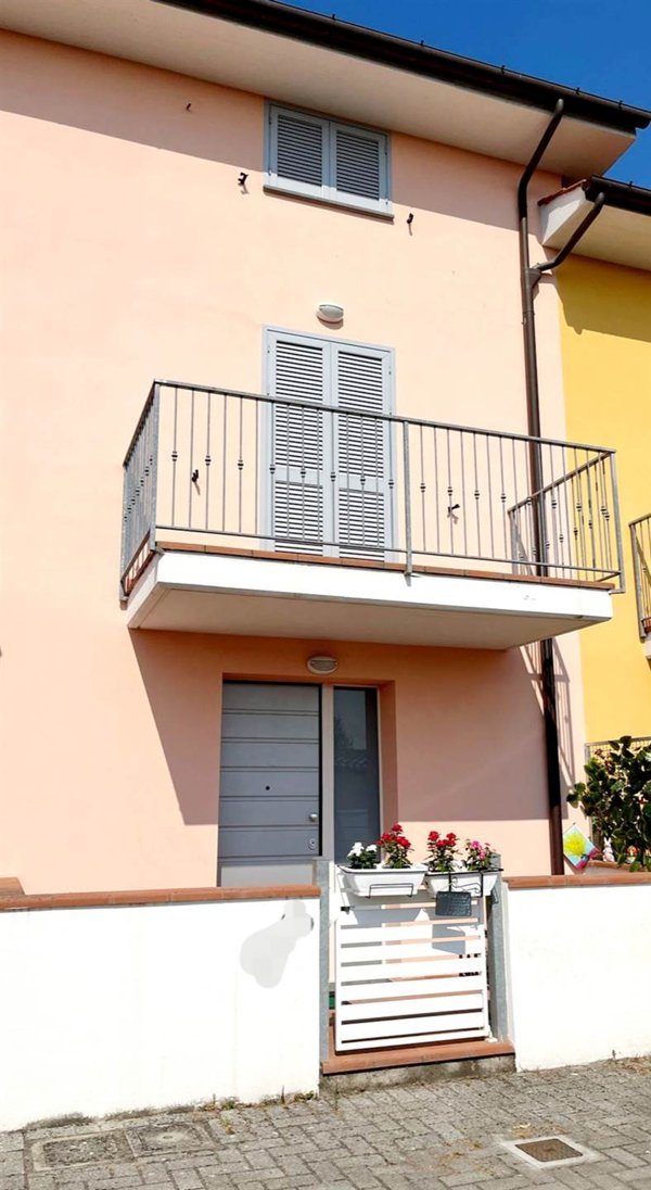 casa indipendente in vendita ad Altopascio