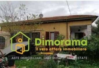 casa indipendente in vendita ad Altopascio