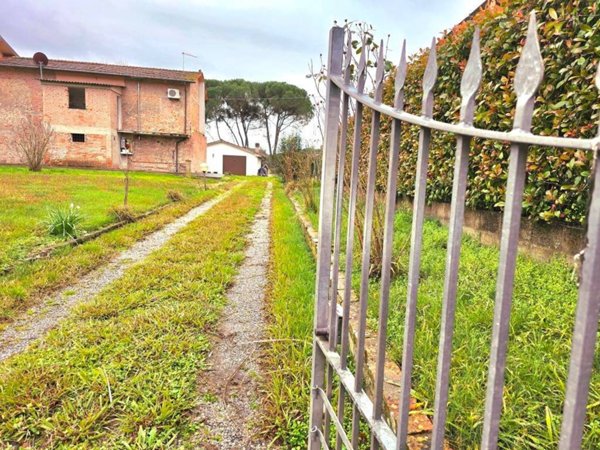 casa indipendente in vendita ad Altopascio in zona Spianate