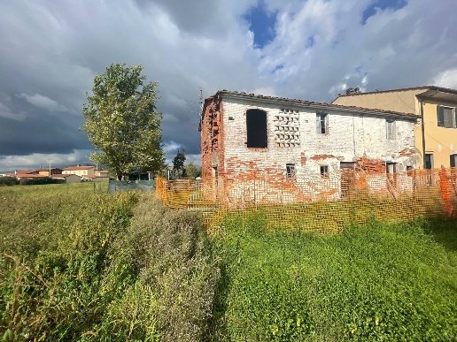 casa indipendente in vendita ad Altopascio in zona Spianate
