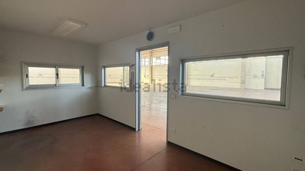 capannone in vendita ad Altopascio