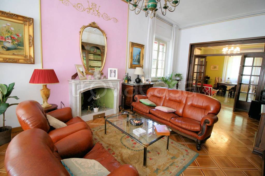 casa indipendente in vendita ad Altopascio
