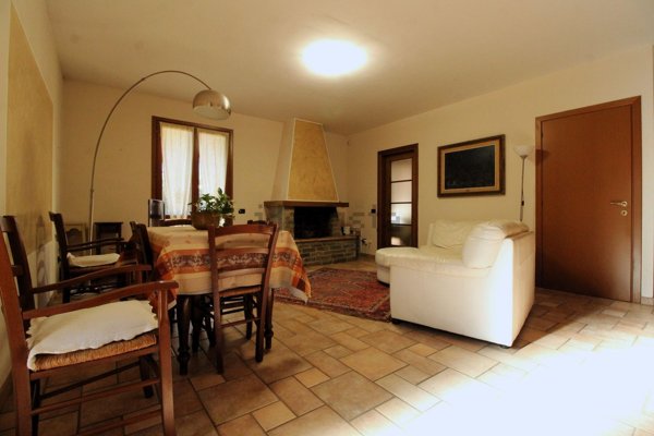 casa indipendente in vendita ad Altopascio in zona Spianate