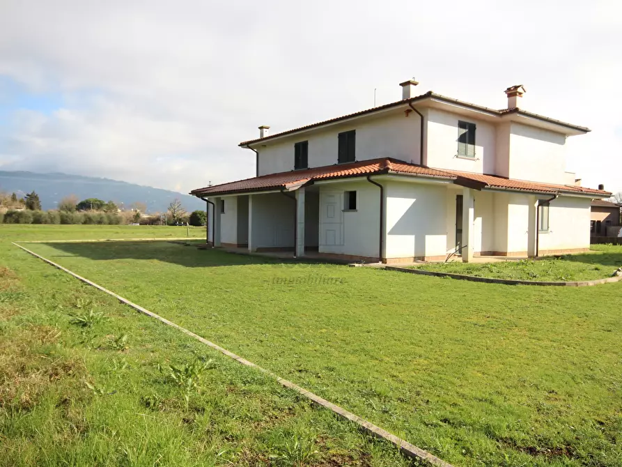 casa indipendente in vendita ad Altopascio