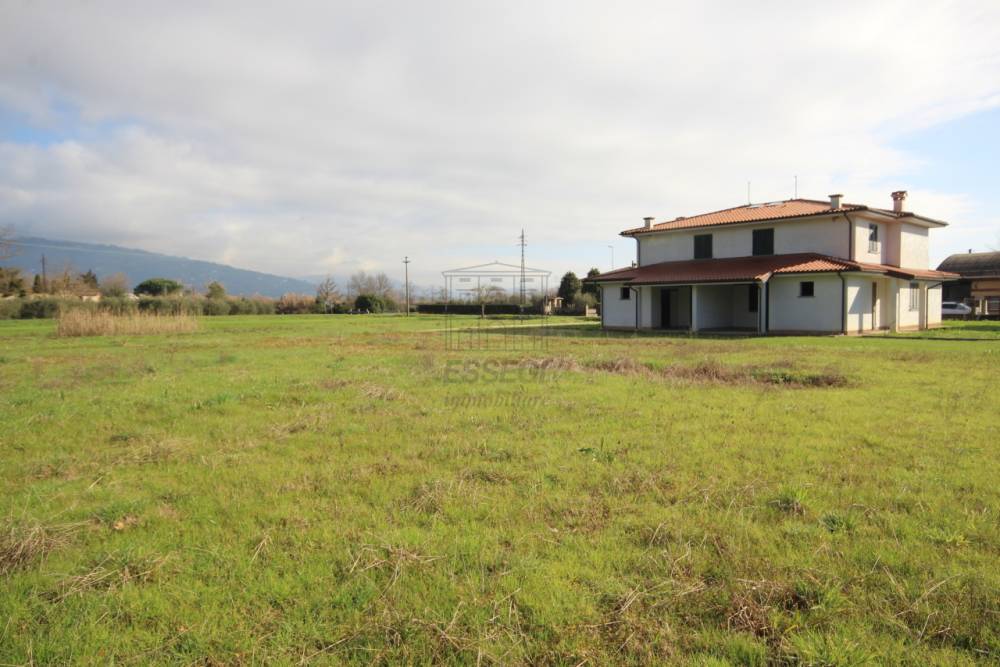 casa indipendente in vendita ad Altopascio