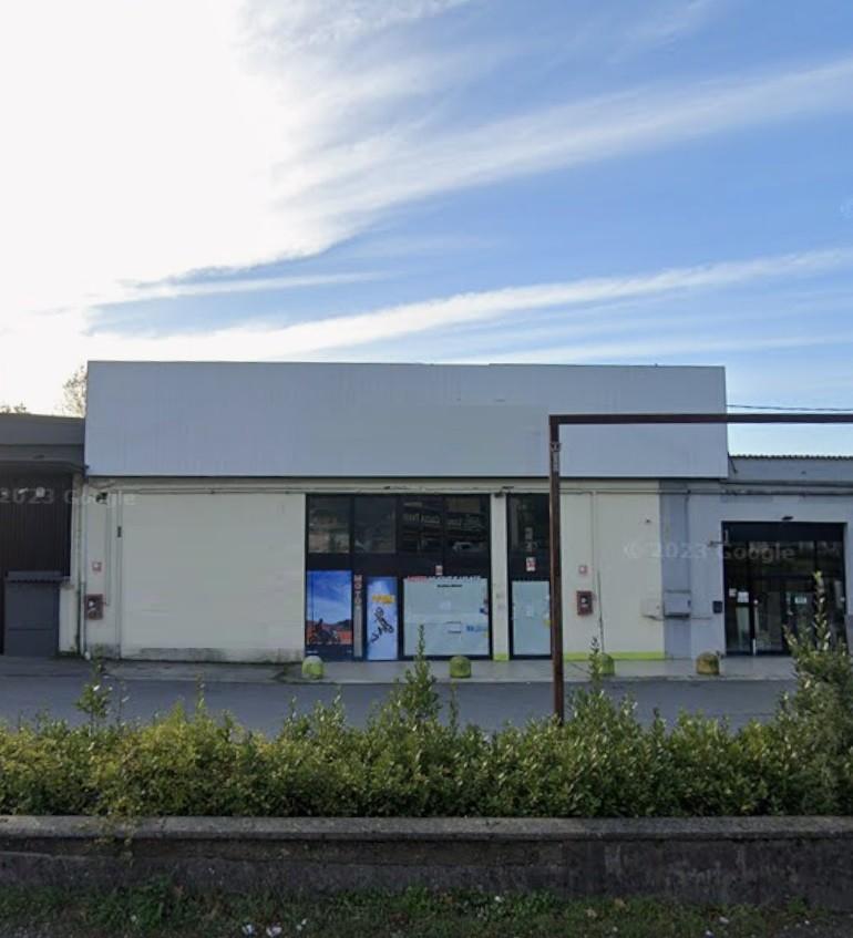 negozio in vendita ad Altopascio