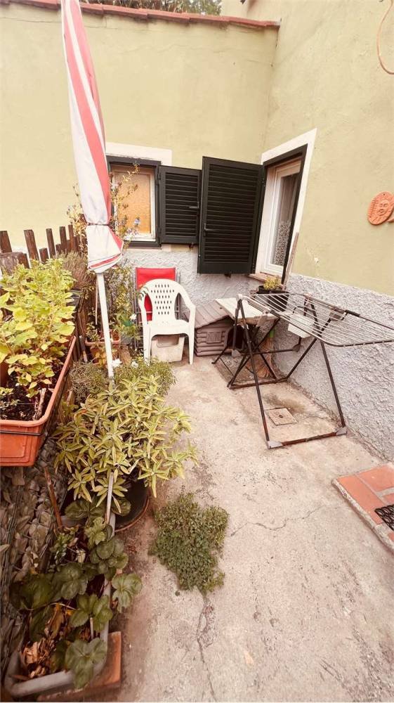 casa indipendente in vendita ad Altopascio in zona Badia Pozzeveri