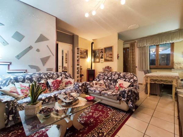 casa indipendente in vendita ad Altopascio
