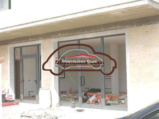 locale commerciale in vendita ad Altopascio