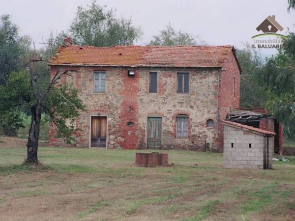 casa indipendente in vendita ad Altopascio in zona Marginone