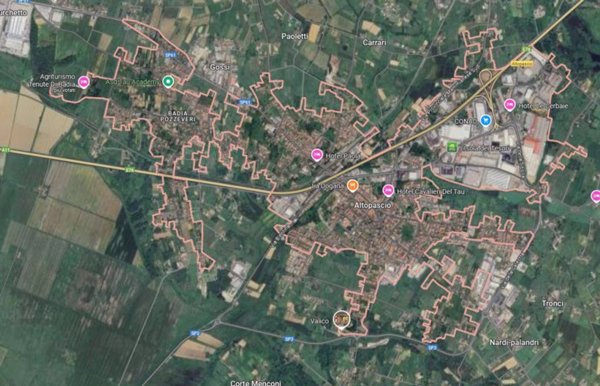 casa indipendente in vendita ad Altopascio in zona Badia Pozzeveri