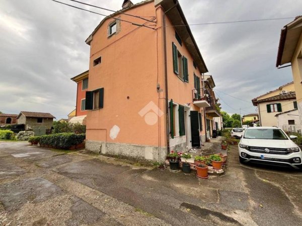 casa indipendente in vendita ad Altopascio in zona Spianate
