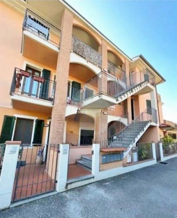 appartamento in vendita ad Altopascio in zona Badia Pozzeveri