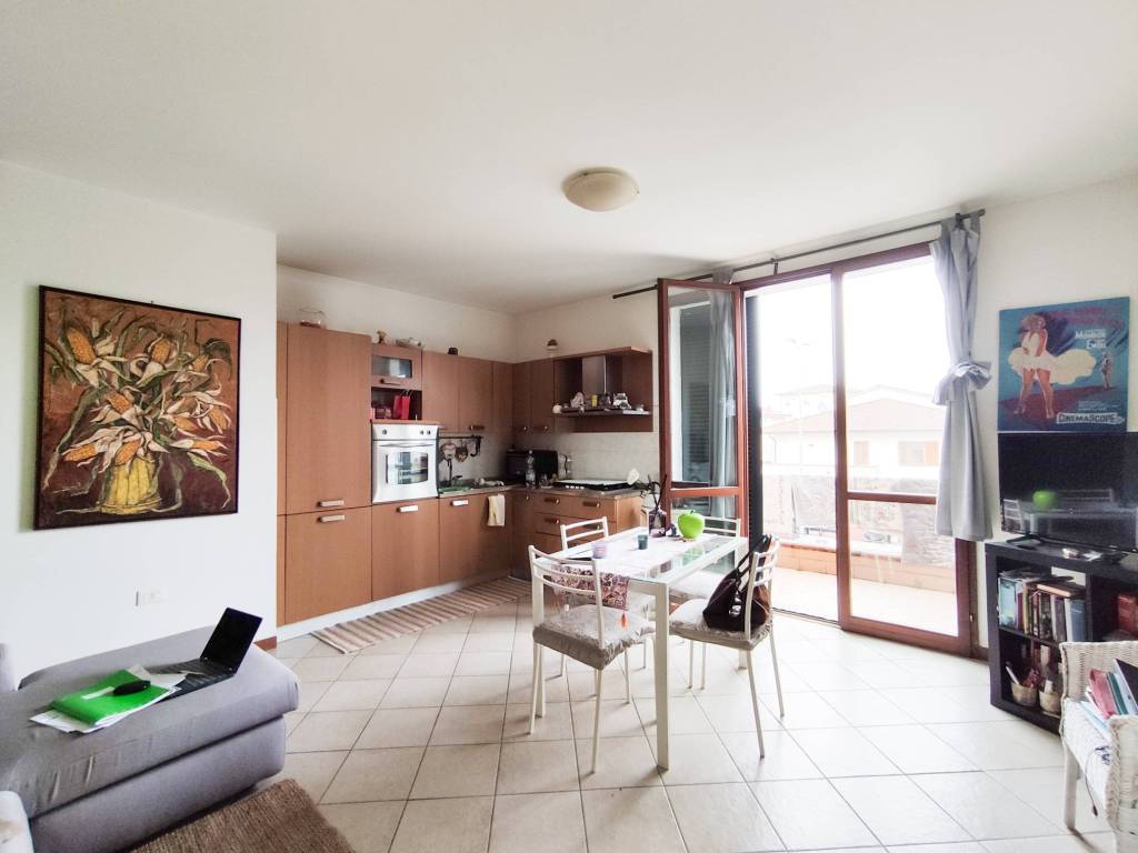 appartamento in vendita ad Altopascio in zona Badia Pozzeveri