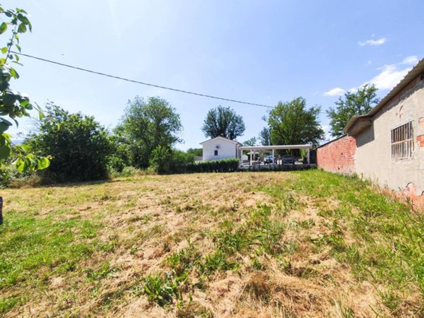 casa indipendente in vendita ad Altopascio in zona Badia Pozzeveri