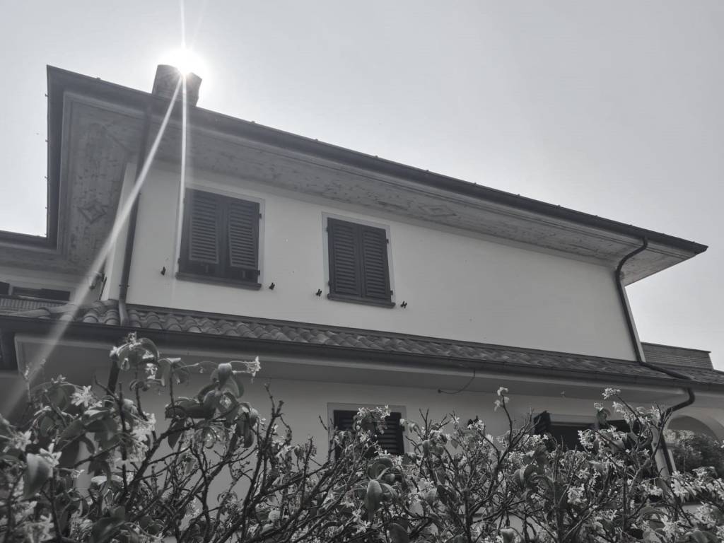 casa indipendente in vendita ad Altopascio in zona Badia Pozzeveri
