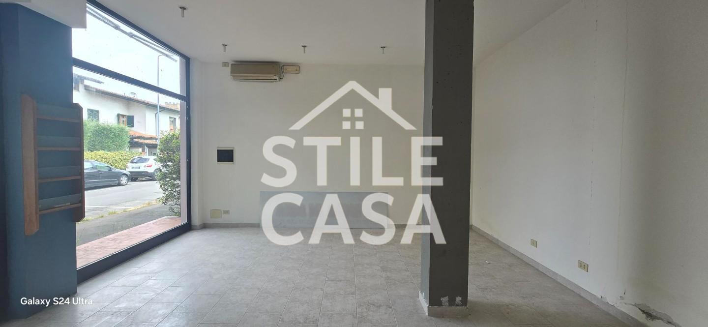 locale commerciale in vendita ad Altopascio