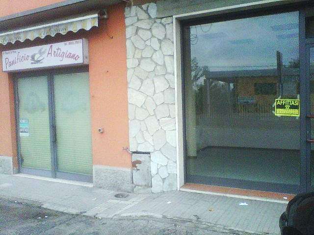 locale commerciale in vendita ad Altopascio