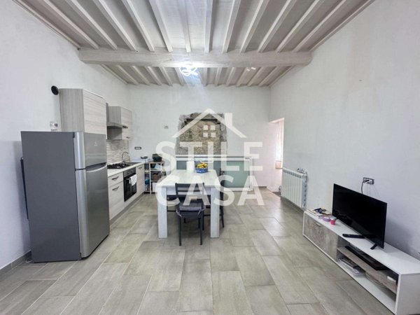 intera palazzina in vendita ad Altopascio in zona Marginone