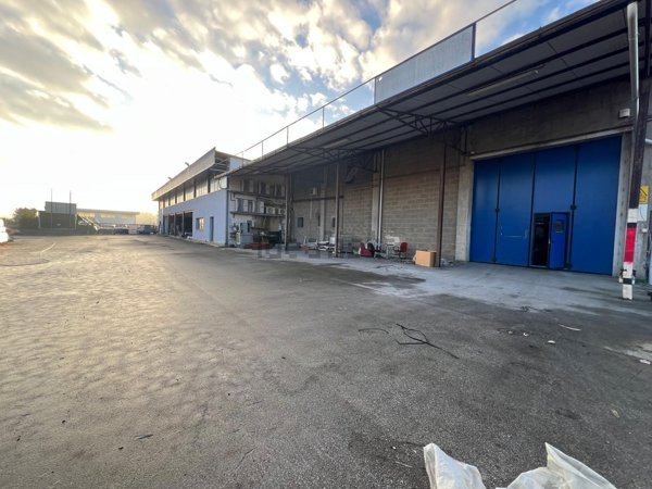 capannone in vendita ad Altopascio