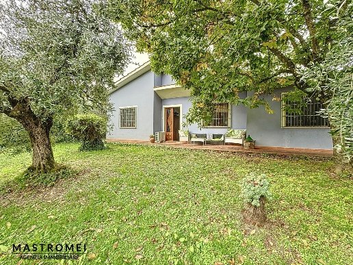 casa indipendente in vendita ad Altopascio in zona Marginone