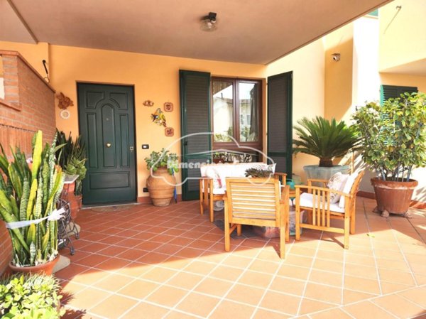 casa indipendente in vendita ad Altopascio