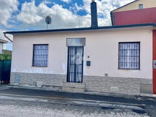 casa indipendente in vendita ad Altopascio in zona Spianate